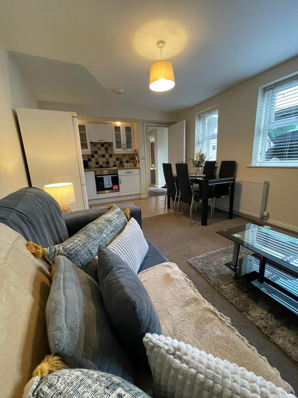 Barroon Castle Apartments, Near Airport, Free Parking, By Derbnb Castle Donington Exterior photo