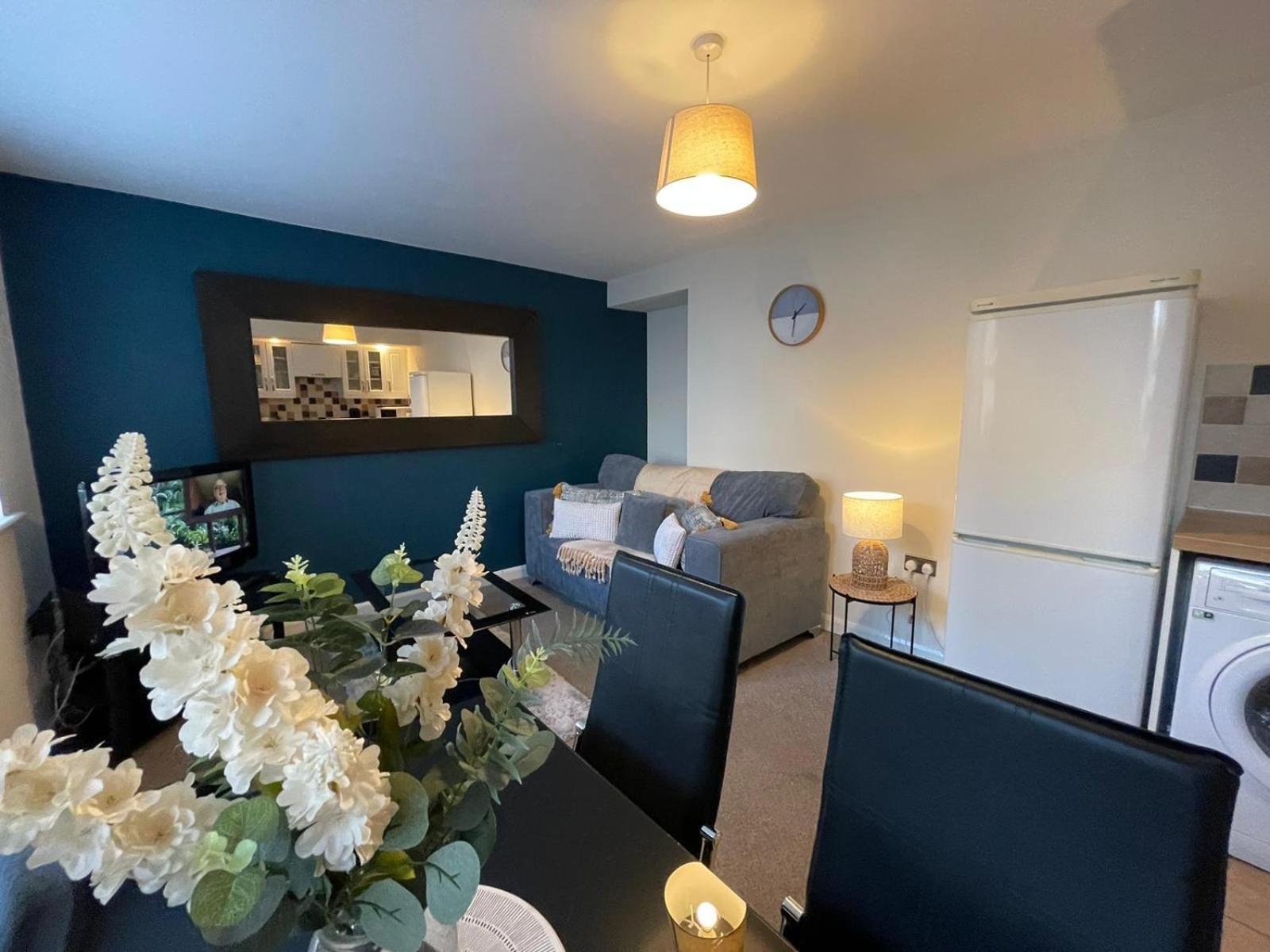 Barroon Castle Apartments, Near Airport, Free Parking, By Derbnb Castle Donington Exterior photo